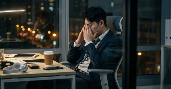 AI tại công sở: Giấc mơ tự do hay cơn ác mộng 'nóng não'?