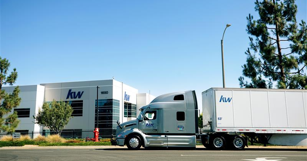 SEND AIR: Giải Pháp Vận Chuyển Hàng Không Cho Nhà Bán Hàng Amazon Tại Việt Nam