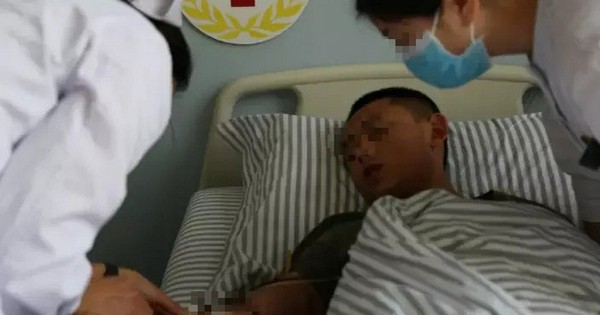 Người đàn ông 31 tuổi sống lành mạnh bị đột quỵ: Cảnh báo về 'bóng ma' y học
