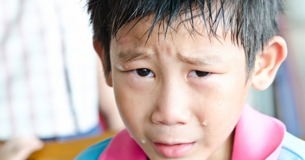 Bạo Lực Ngôn Từ: Vết Thương Vô Hình Trong Giáo Dục Gia Đình