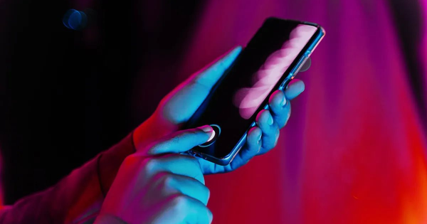 Tắt nguồn điện thoại Android định kỳ: Bí quyết bảo vệ thiết bị khỏi rủi ro bảo mật và lỗi rò rỉ bộ nhớ