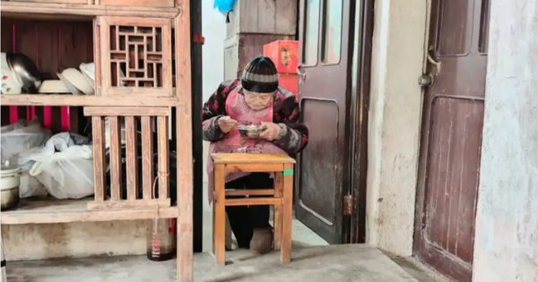 Bí Quyết Trường Thọ 102 Tuổi: Ngủ 15 Giờ Mỗi Ngày Và Ăn Thịt Thoải Mái