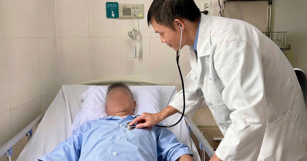 Cứu sống bệnh nhân ngừng tim sau 20 lần sốc điện tại Cần Thơ