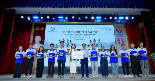 Hành Trình Từ Trái Tim Lan Tỏa Tri Thức Tại Các Trường Đại Học TP.HCM