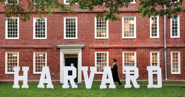 Chính quyền Trump tăng áp lực với Harvard qua hai cuộc điều tra mới về bài Do Thái và tuyển sinh