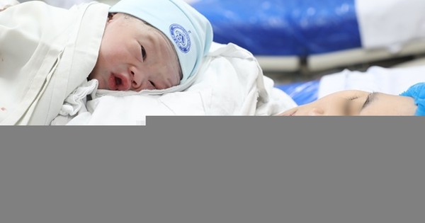 Người trẻ ngại kết hôn, sinh con: Áp lực kinh tế đẩy nhanh già hóa dân số