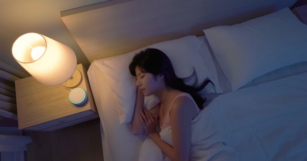Thói quen bật đèn khi ngủ: Nguyên nhân bất ngờ khiến cô gái trẻ tăng cân chóng mặt