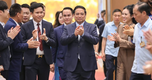 Thủ tướng Phạm Minh Chính chủ trì hội nghị tri ân doanh nghiệp, Petrovietnam công bố chiến lược tăng trưởng hai con số