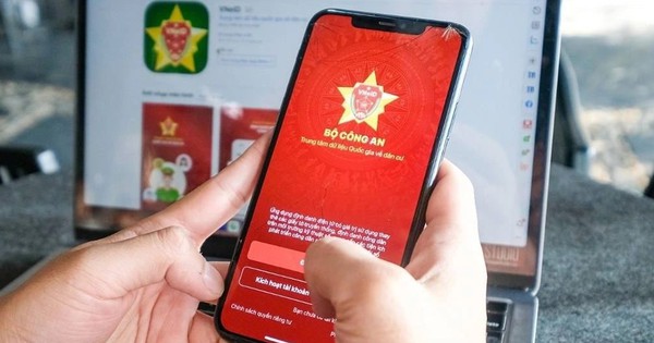 Người dân có thể gửi phản ánh vi phạm giao thông qua ứng dụng VNeID từ 1/4