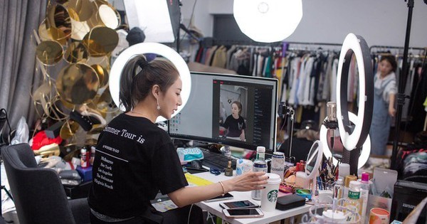 Luật Thương mại điện tử 2025: 3 trường hợp bắt buộc dừng livestream bán hàng từ 1/7/2026