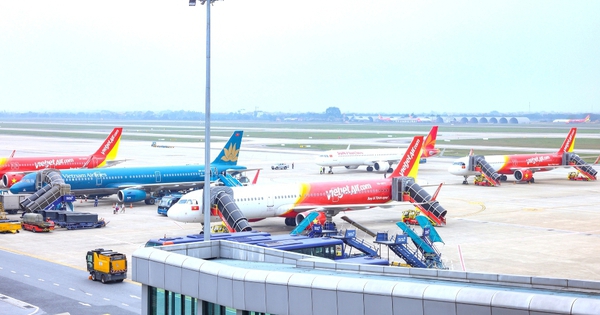 Xung đột Trung Đông đẩy giá nhiên liệu bay tăng cao, hãng hàng không Việt cắt giảm hàng loạt chuyến bay