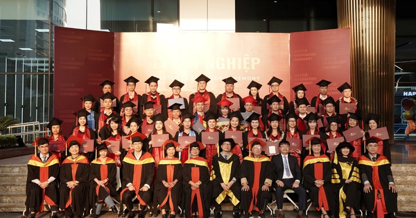 MBA: Khoản đầu tư triệu đô hay rào cản tài chính? Lợi thế cạnh tranh bền vững