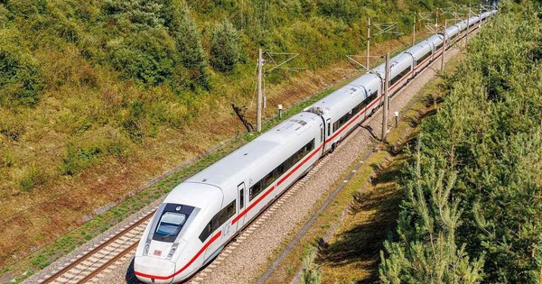 Thủ tướng chỉ đạo khẩn trương triển khai dự án đường sắt tốc độ cao Bắc - Nam