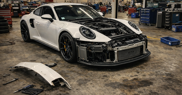 Kiện Porsche vì mua phải xe 911 GT3 từng dùng đào tạo kỹ thuật viên