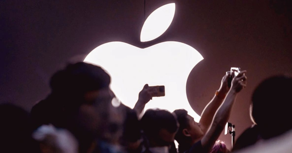 Chiến lược 'chờ đợi chủ động' của Apple: Khi tiền tỷ chỉ đủ thuê AI, còn đối thủ đốt 700 tỷ USD