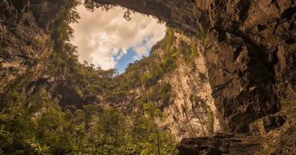 Sơn Đoòng: Thế Giới Khác Trong Lòng Đất Và Cơn Sốt Tour Thám Hiểm Đến Năm 2028