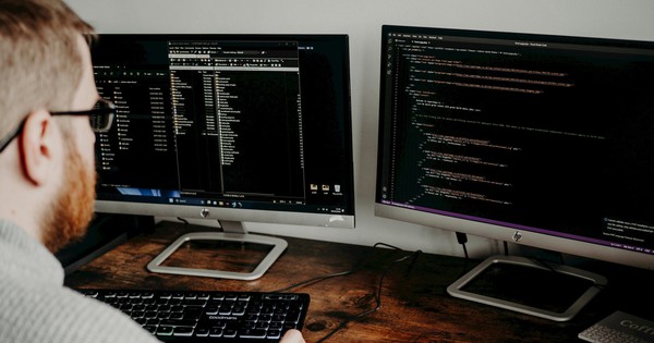 AI Có Thực Sự Thay Thế Lập Trình Viên? Bức Tranh Phức Tạp Từ CNN