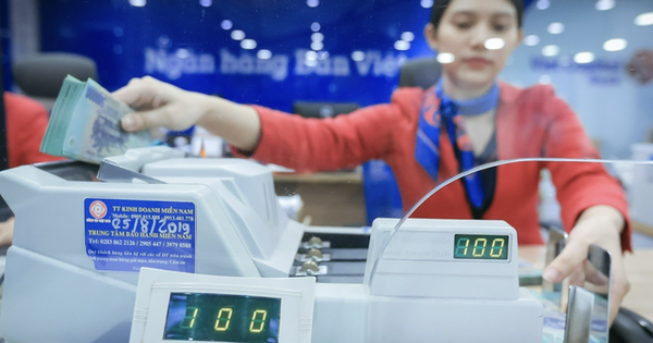 17 Ngân Hàng Đồng Loạt Hạ Lãi Suất Huy Động Sau Cuộc Họp Với Thống Đốc