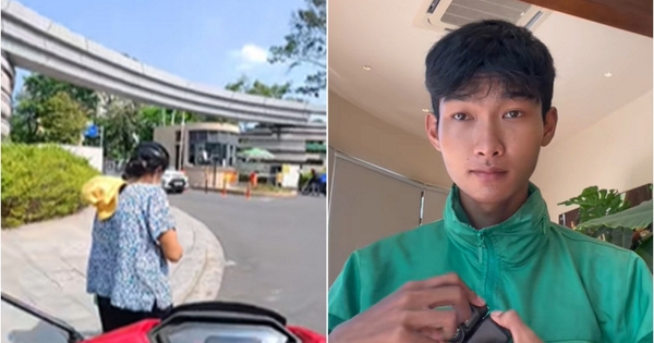 Tài xế xe ôm miễn phí bất ngờ khi khách lớn tuổi nhất quyết trả tiền với xấp tiền dày