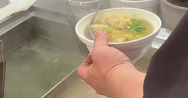 Cảnh Báo: Uống Nước Hầm Xương Quá Liều Suýt Khiến Cụ Ông Phải Chạy Thận
