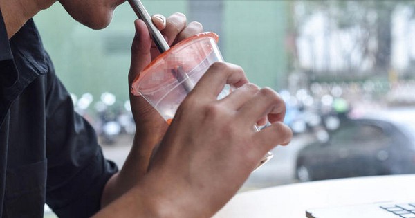 Tiểu đường trẻ hóa: Công nhân 32 tuổi mắc bệnh do thói quen uống nước ngọt mỗi ngày