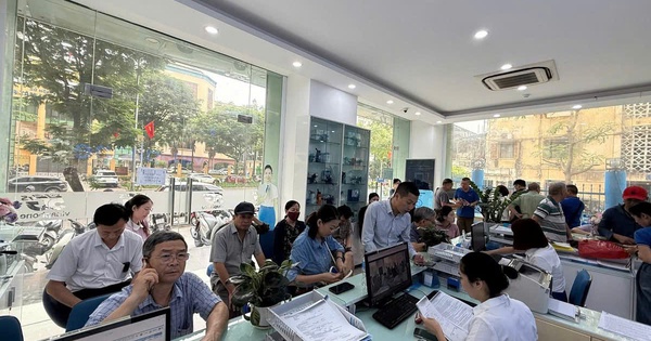 Người dân đổ xô xác thực SIM chính chủ trước thời hạn 15/6