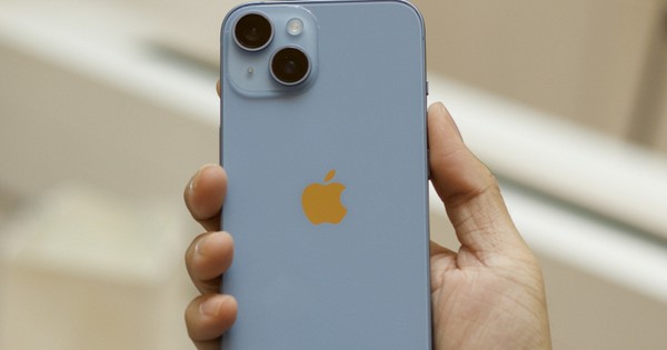 Ba mẫu iPhone giá tốt: Trải nghiệm cao cấp không cần chi tiền khủng