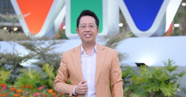 BLV Việt Khuê: Từ thủ khoa Toán học đến gương mặt quen thuộc trên sóng truyền hình