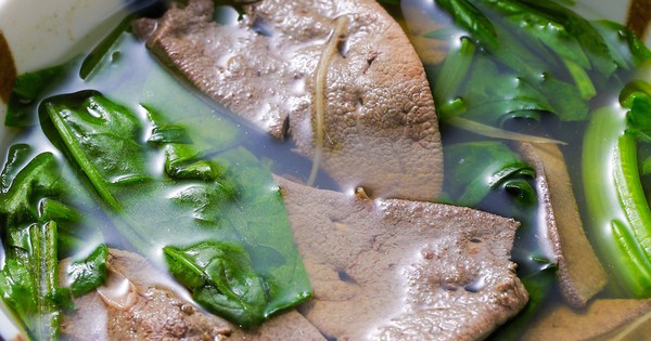 Cảnh báo: 3 loại rau quen thuộc có thể gây hại thận nếu ăn quá nhiều