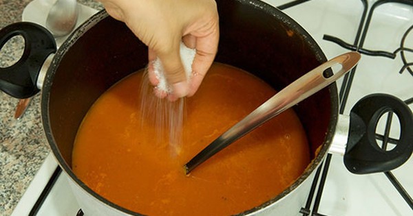 Cảnh báo: 3 loại canh quen thuộc có thể âm thầm gây hại thận nếu ăn thường xuyên