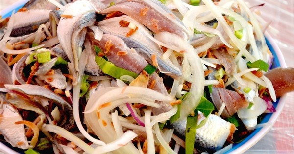 Cảnh báo: Ăn gỏi cá, rau sống làm tăng nguy cơ nhiễm sán lá gan và áp xe gan
