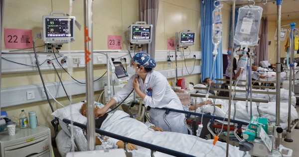 Thắp Hương Trong Phòng Kín: Nguyên Nhân Bất Ngờ Gây Ung Thư Gan