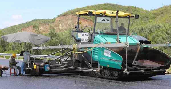 Bộ trưởng Xây dựng giải trình về kế hoạch phát triển hạ tầng giao thông tại Quốc hội