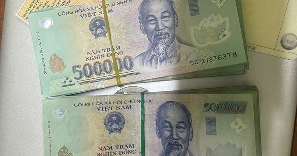 Người dân Đà Lạt trả lại 85 triệu đồng nhặt được, Công an hỗ trợ trao trả tài sản