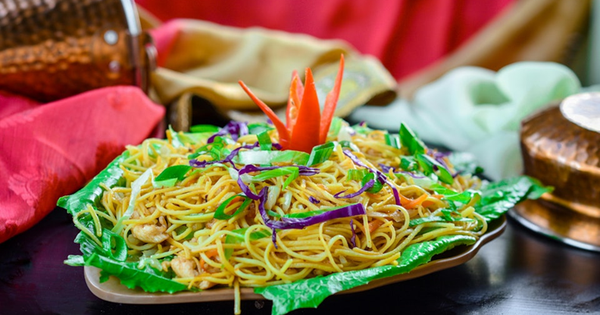 Cả nhà cùng mắc tiểu đường vì thói quen ăn cơm chiên, mì xào