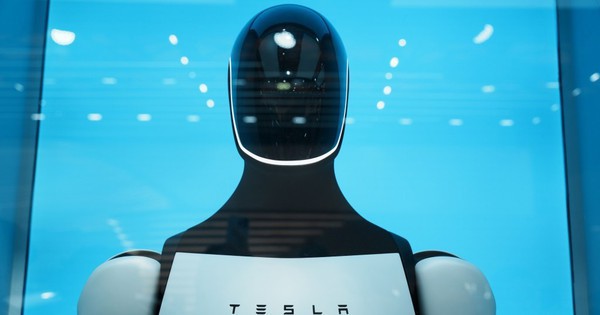 Tesla chi 25 tỷ USD năm 2026, đặt cược lớn vào AI và robot
