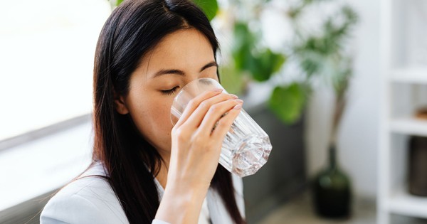 Bí Kíp Giải Nhiệt Mùa Nóng Cho Dân Văn Phòng: Thực Đơn Thanh Mát Và Ưu Đãi Hấp Dẫn
