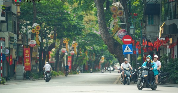 Giao thông Hà Nội sáng 30/4 thông thoáng, giảm ùn tắc rõ rệt