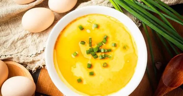Cảnh báo: Hâm lại trứng hấp có thể gây ngộ độc nặng, chuyên gia chỉ cách ăn an toàn