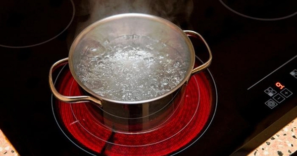 Bếp Hồng Ngoại: Tiện Nghi Nhưng Tiềm Ẩn Hạn Chế Và Cảnh Báo An Toàn Quan Trọng