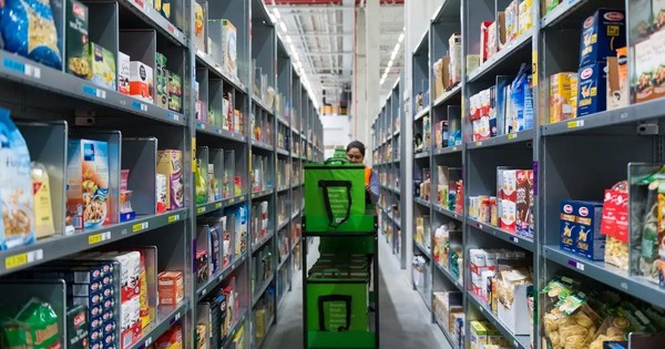 Amazon thầm lặng triển khai Dự án Kobe: Siêu thị tự động hóa với robot và AI
