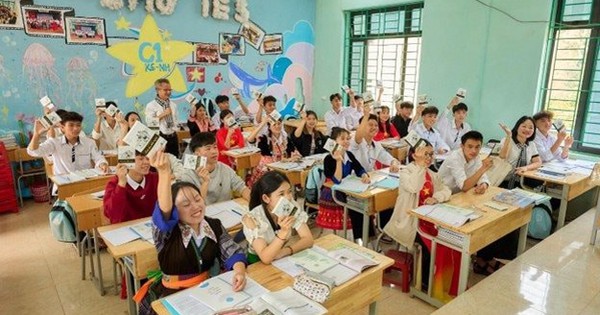 Sách Quý Từ 'Nền Tảng Đổi Đời' Thắp Lửa Khát Vọng Cho Học Sinh Vùng Cao Và Chiến Sĩ Biên Phòng