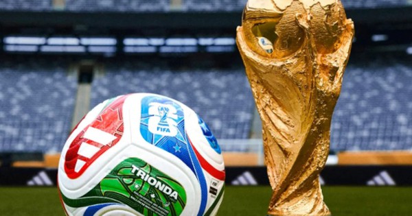 FOX tuyển 'Trưởng ban theo dõi World Cup' xem 104 trận tại Times Square