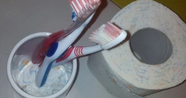 Sai lầm khi đặt bàn chải đánh răng khiến bạn nuốt vi khuẩn mỗi ngày