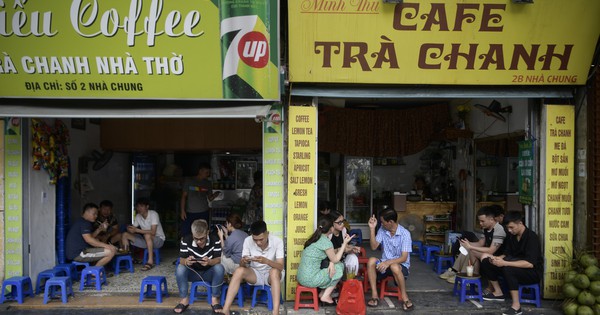 Tiểu thương Hà Nội mong được thuê vỉa hè để thoát cảnh buôn bán thấp thỏm