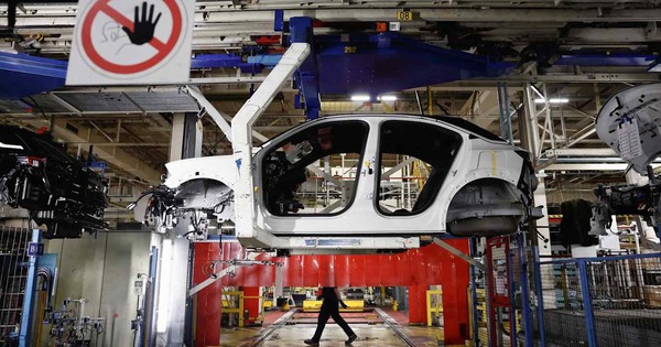 Cú sốc xe xăng: Dây chuyền sản xuất bỏ không bị Trung Quốc thâu tóm, xe điện 'made in China' sắp xâm chiếm thế giới
