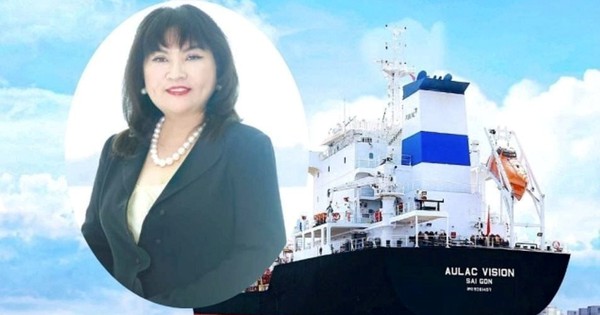 Phong cách chữ ký lạ của nữ đại gia kín tiếng Ngô Thu Thúy vừa nâng sở hữu tại ACB