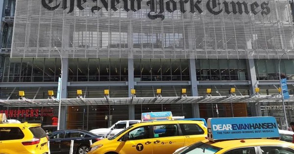 Căng thẳng tại New York Times: Nhân viên phản đối AI giám sát, chấm điểm công việc