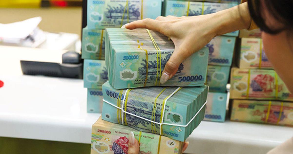 Lãi suất tiết kiệm 30/5: Agribank, Vietcombank, BIDV, VietinBank và các ngân hàng tư nhân niêm yết mới nhất