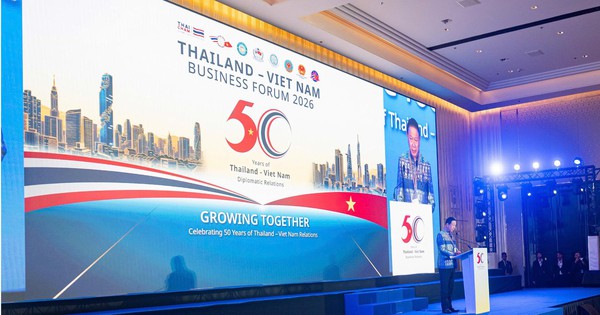 Emall ký thỏa thuận xuất khẩu giày Pierre Cardin trăm tỷ đồng tại Thái Lan